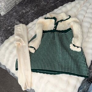 Max Studio Cream and Dark Green Knit Dress with Tights